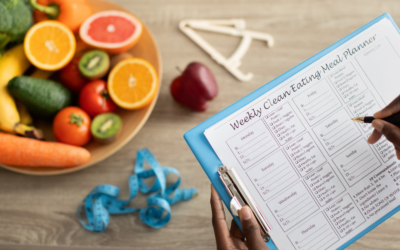 What Is a Registered Dietitian? Benefits, Pregnancy Nutrition & More